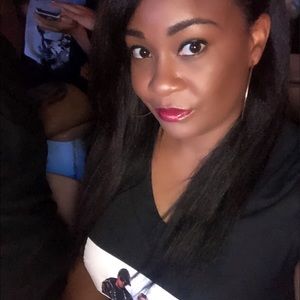 Meet your Posher, Dominique